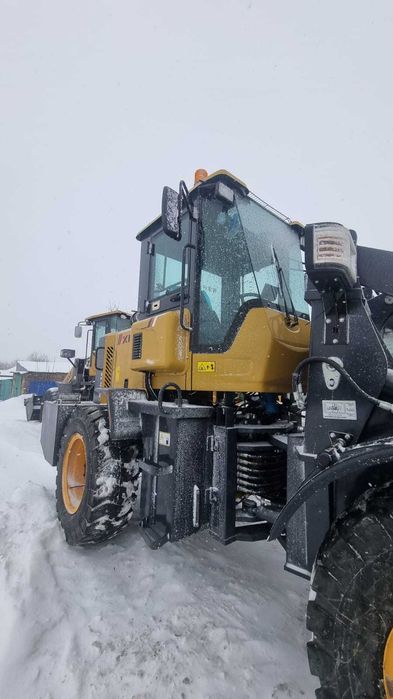 Фронтальный погрузчик INYU ZL988