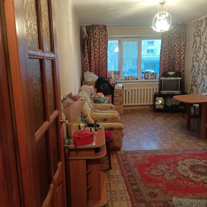 Продам! 2 ком. кв 1/5эт. р-он Атлантида