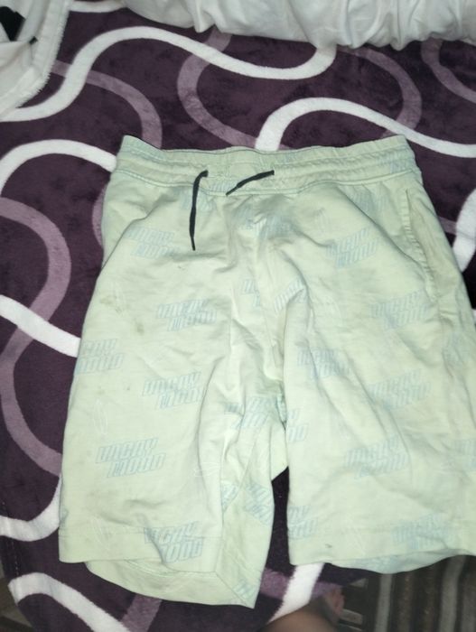 Vând pantaloni scurți bărbați