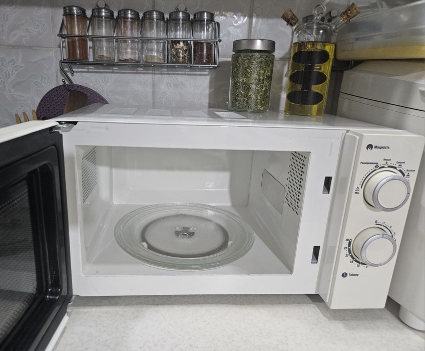 Микроволновка Ardesto бу