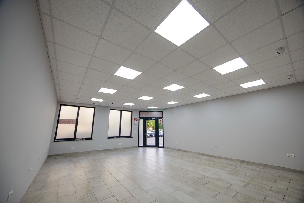 Spatiu comercial Parter