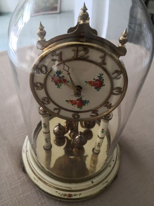 УНИКАЛЕН, ГОДИШЕН 400 дни супер красив, рядък, каминен часовник