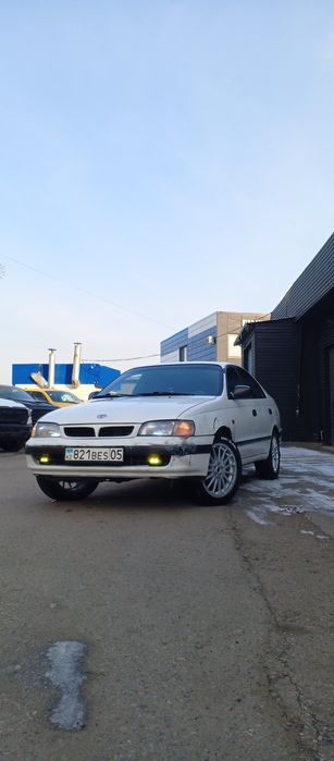 Продам или обмен Тойота Карина Е