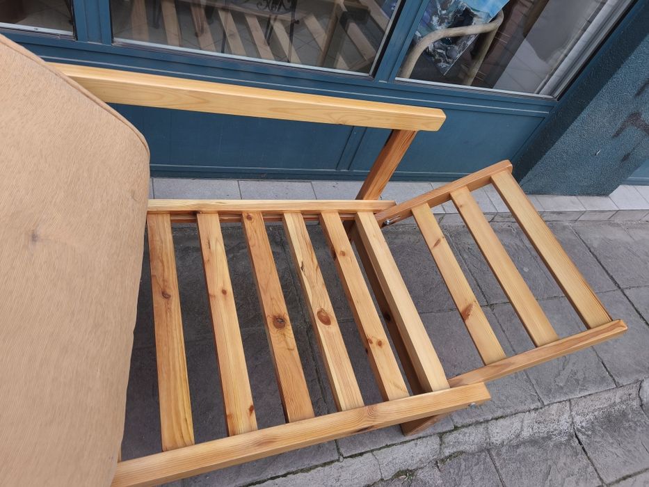 Разтегаем дървен диван