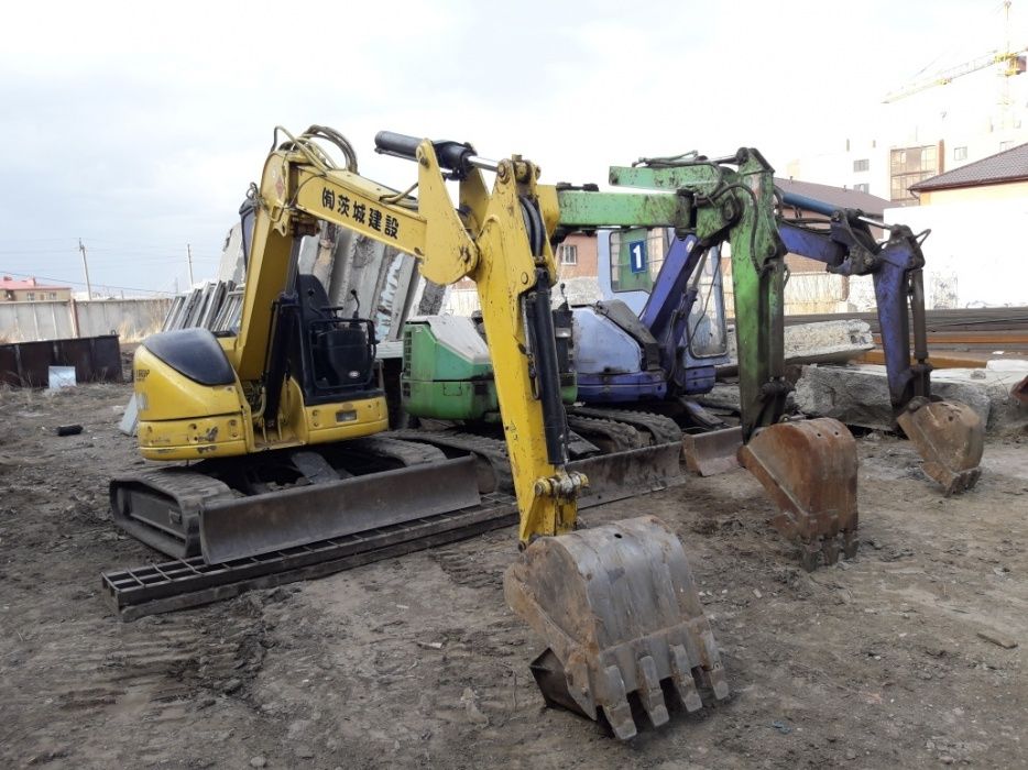 Услуги мини-экскаватора, ямобура