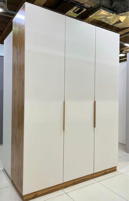 Продам новый шкаф