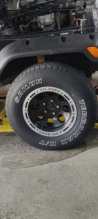 Продам шины 235/75 r15