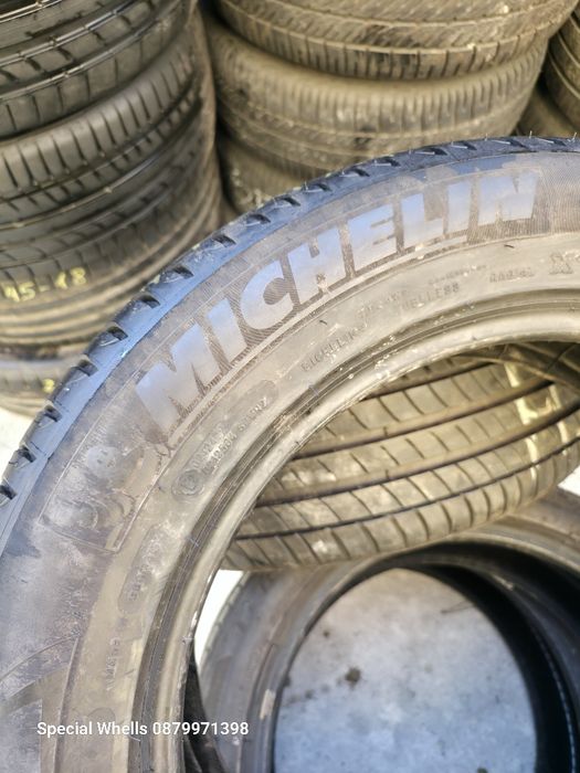 215/60R17 Michelin
