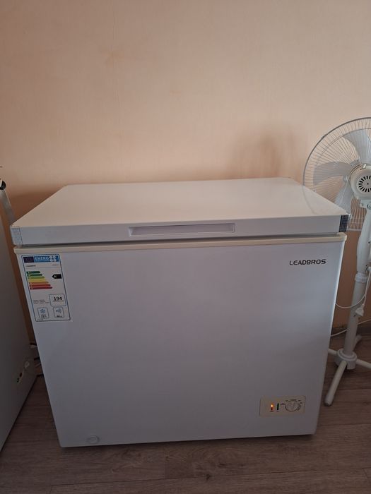 Продам морозильник