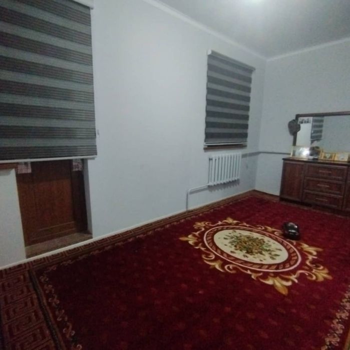 Г.Ходжели уй Сотилади.