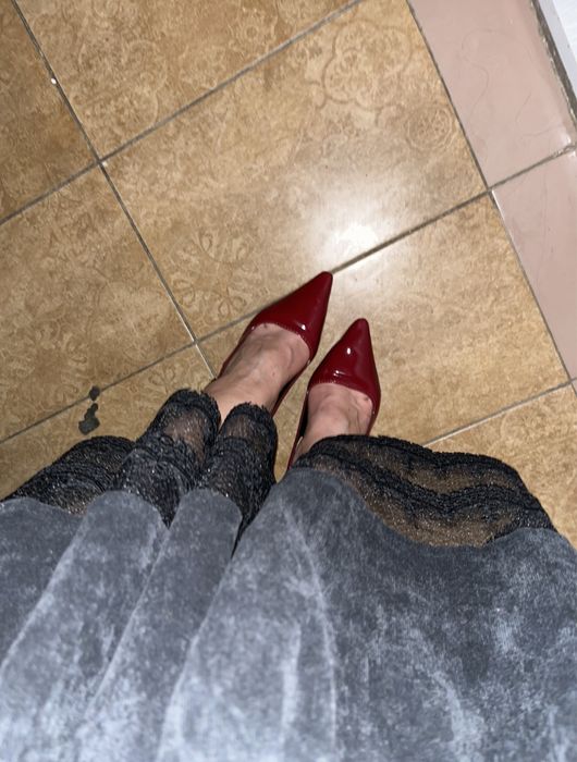 Yangi ayollar tuflisi, 39-razmer, bardoviy rangli, kelishtirib beraman