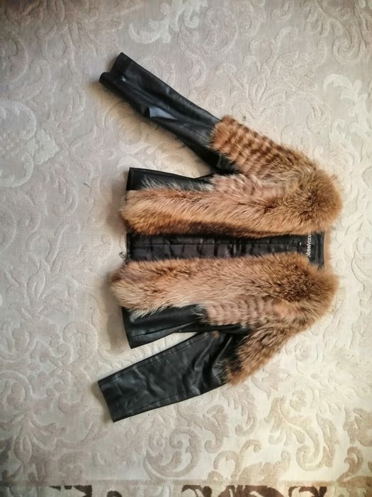 Курточка осенняя