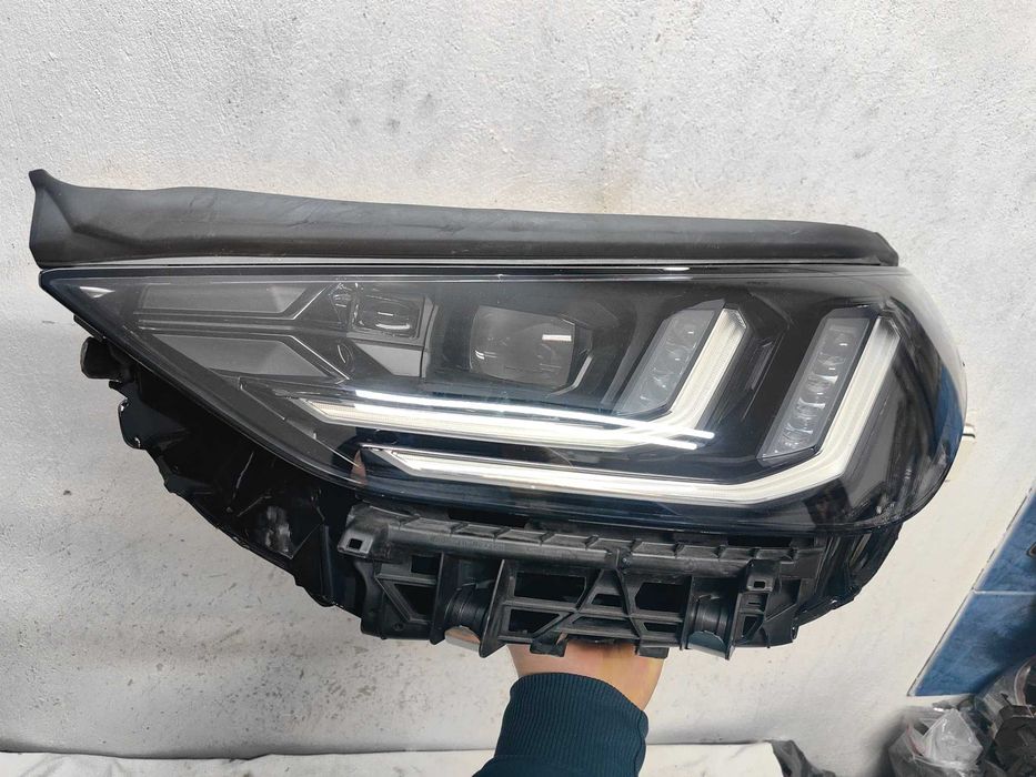 Оригинален фар БМВ  BMW X3 G45  Led