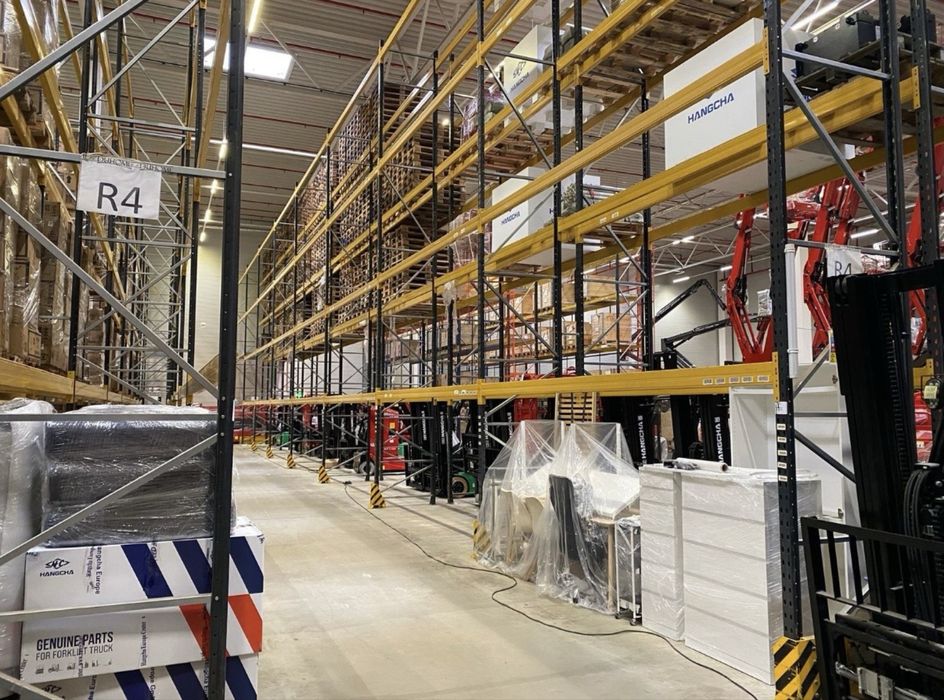 Rafturi metalice industriale