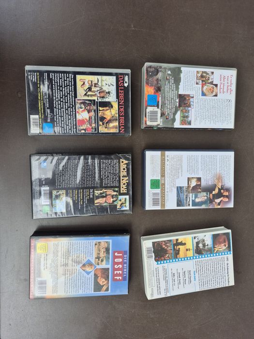 Vând Lot 12 casete video originale,Documentare & istorice