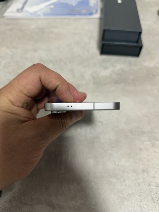 Продам samsung s25 256g