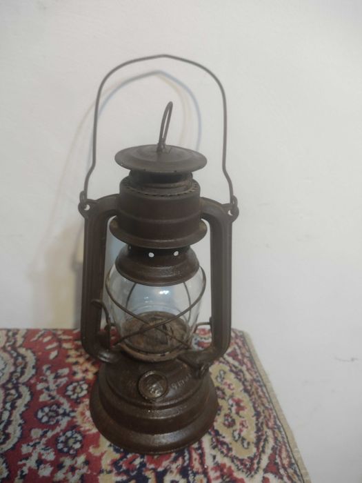 Стар немски  ветроупорен фенер