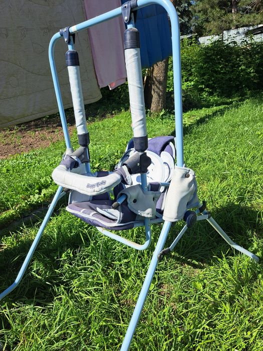 Продам качелю детскую