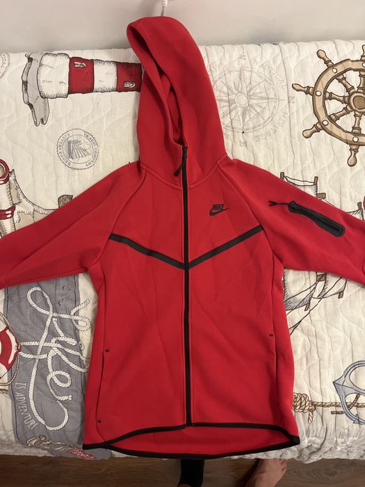 Nike горница.