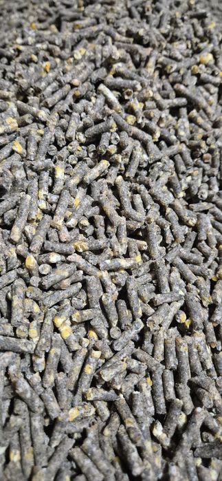 Furaj Granulat PREMIUM Pui Carne, 100% Natural