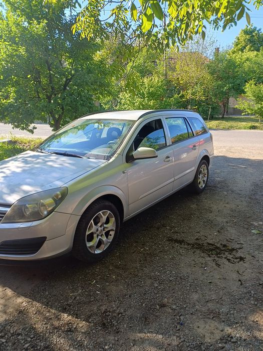 Vând Opel astra H