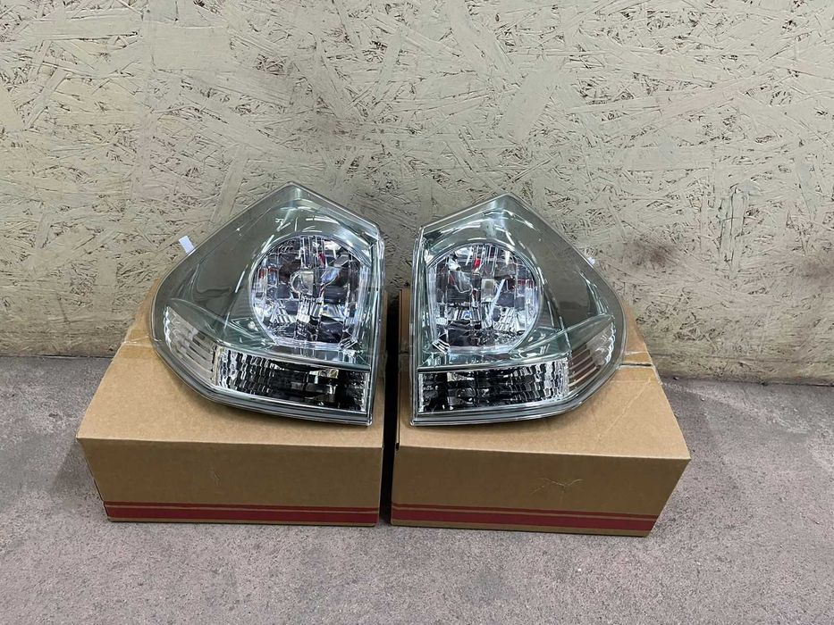 Фонарь на Лексус Рх330/ рх350 / 2004 / Lexus RX300/ RX330/HARRIER 2006