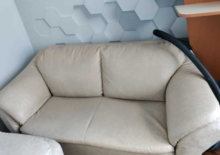 Запазен комплект дивани - двойка и тройка с функция сън