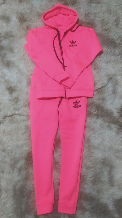 Подростковый спортивный костюм