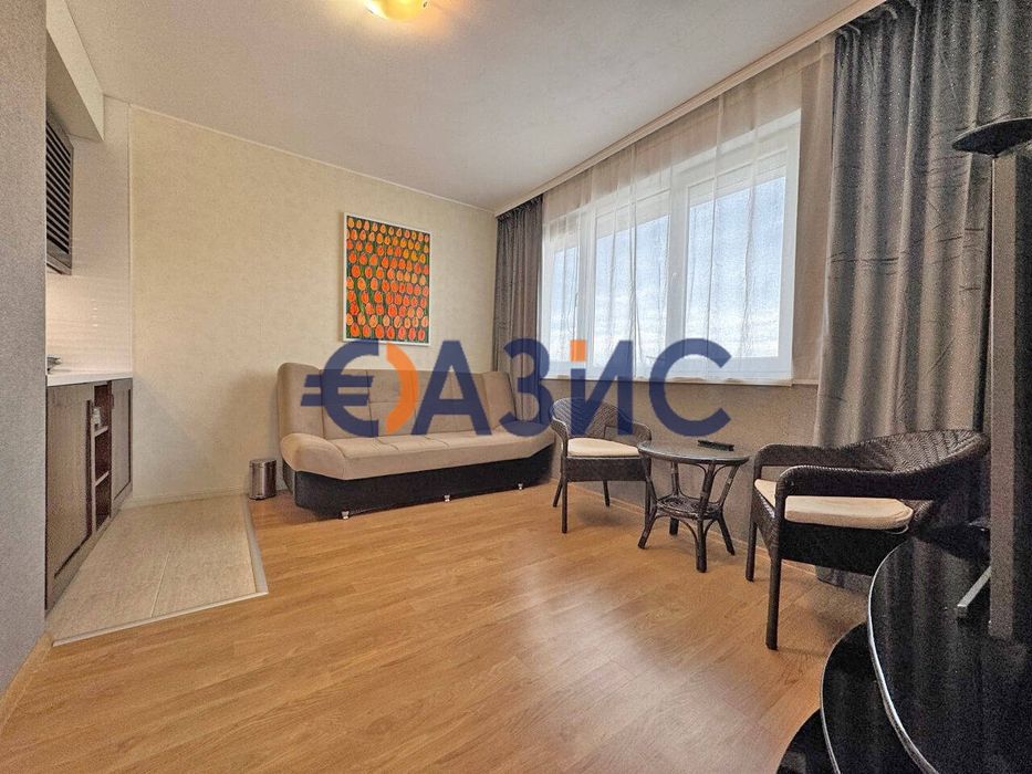 Апартамент с 1 спалня в комплекс Месембрия Ризорт, Слънчев Бряг,