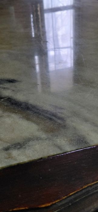 Мраморна холна маса