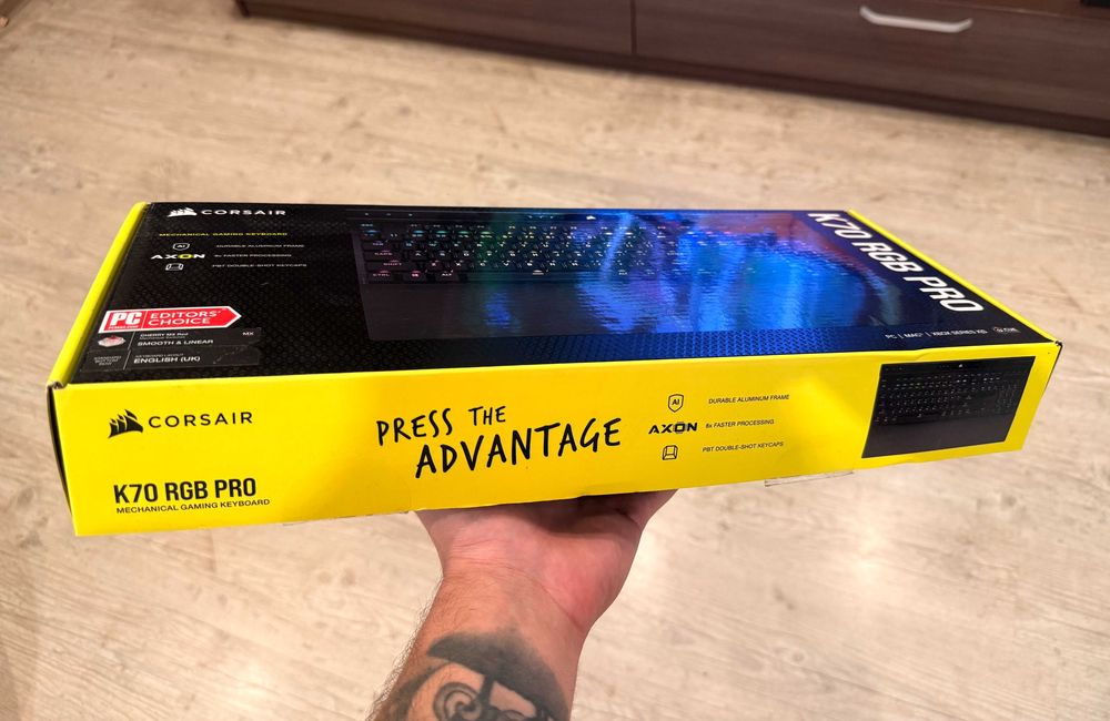 Gaming keyboard , Геймърска клавиатура Corsair K70 RGB PRO Cherry MX Red | Като нова | Пълен комплект