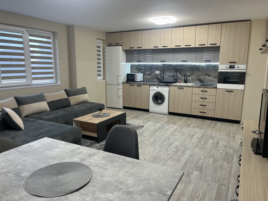 Дава се под наем Двустаен апартамент в Пазарджик, Младост - 67 кв.м за 306 € - Снимка #7