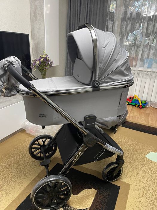 Продам коляску 3в1 lux mom