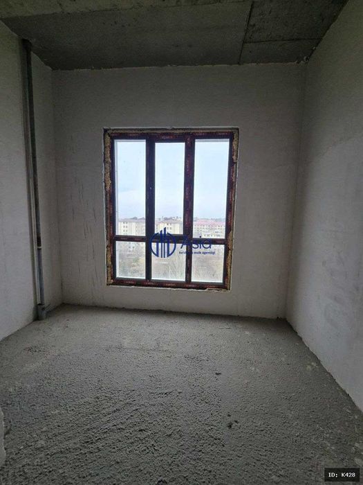 Bukhara sitidan kvartira qidirganlar uchun 109m2 karobka sotuvda