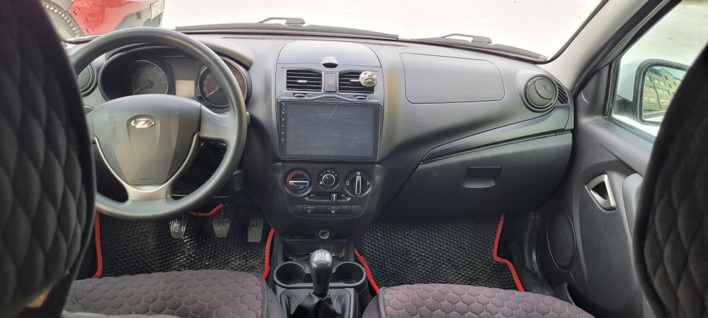 Гранта лифтбек 2023 г