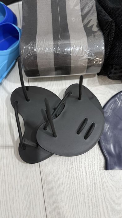 Продам инвентарь для плавания