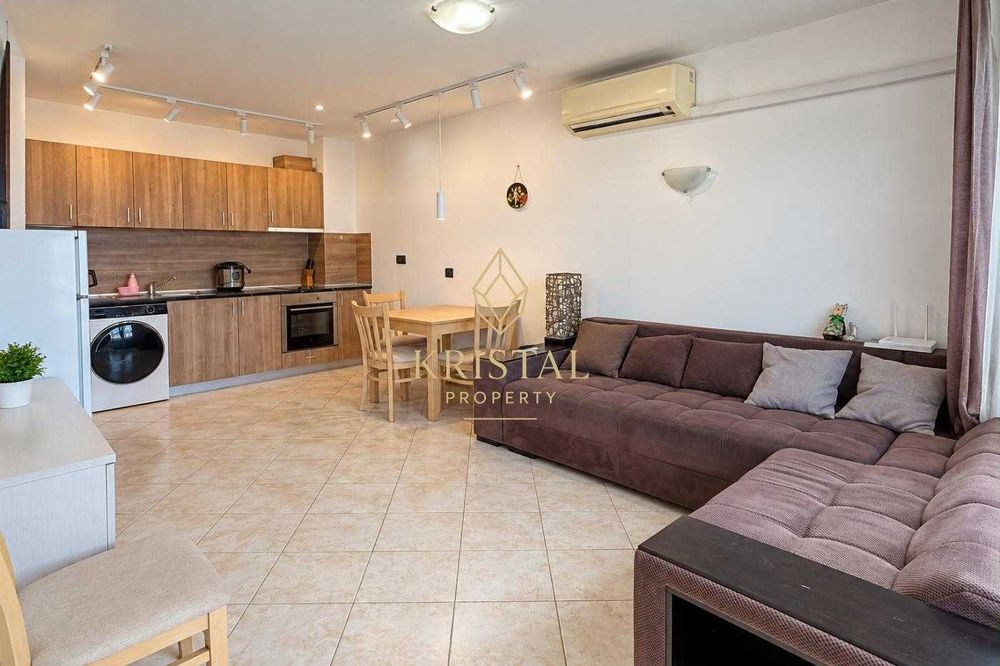 Продава се Двустаен апартамент в Свети Влас - 55 кв.м за 1546 €/кв.м - Снимка #1