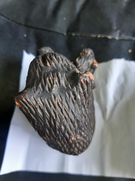 vand statueta de urs din lut ars (cred)