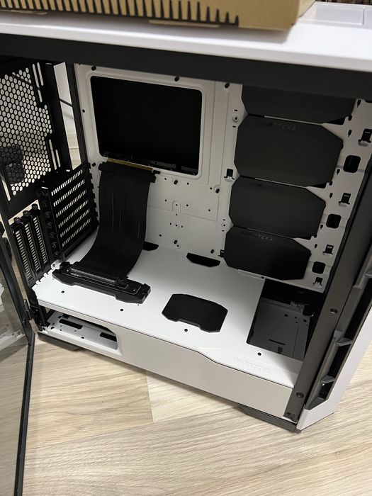 Carcasa Phanteks Eclipse P600S + Riser Asus Rog
