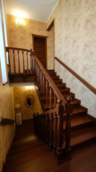 Аренда коттедж в центре  города