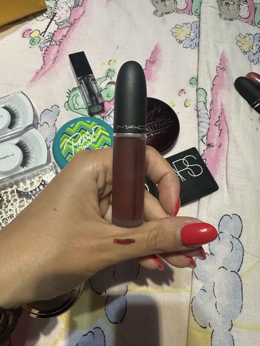 Козметика Mac, Sephora, Nars, Becca