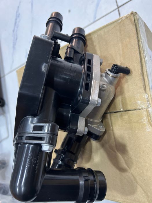 Hyundai Sonata DN8 термостат