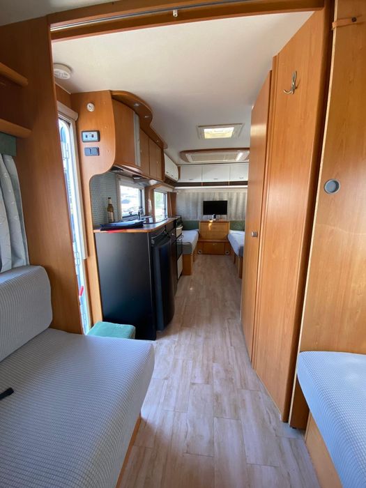 Продавам Каравана