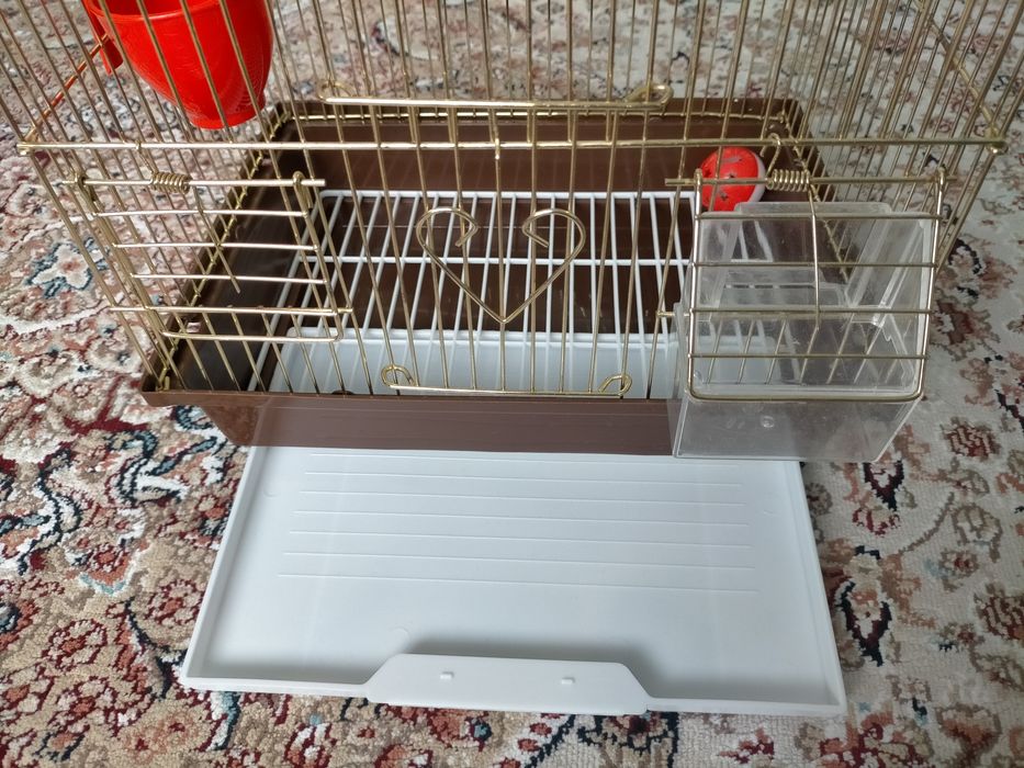 Продам клетку для попугаев!