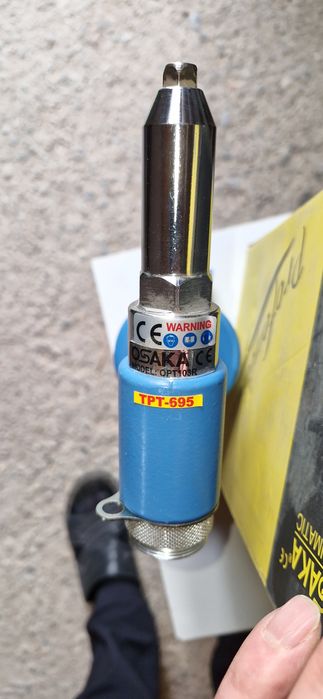 Продам пневма клёпальник