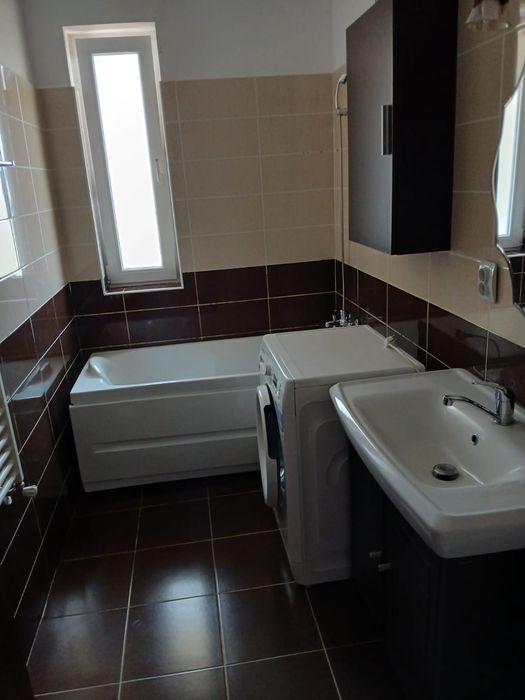 Apartament de închiriat