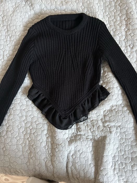 Къс черен пуловер LBD