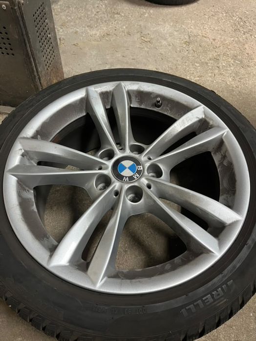 Продавам 4 джанти BMW Style 658 със зимни гуми Pirelli