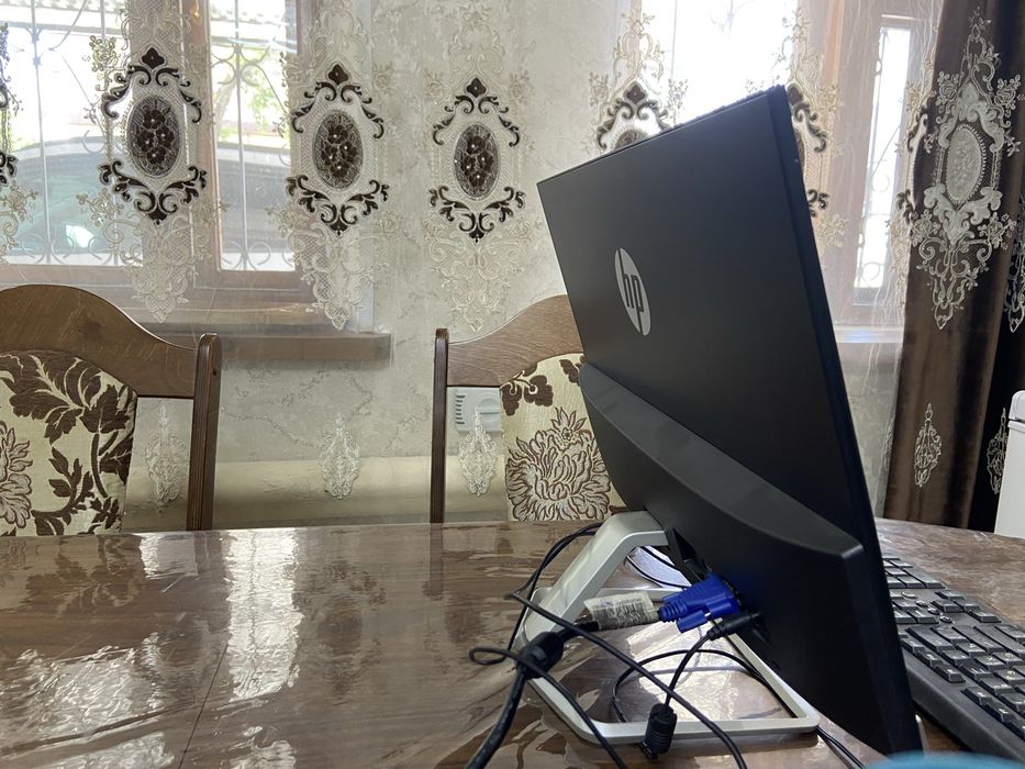 Монитор НР тонкий