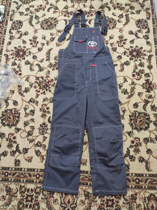 Спецодежда  Toyota